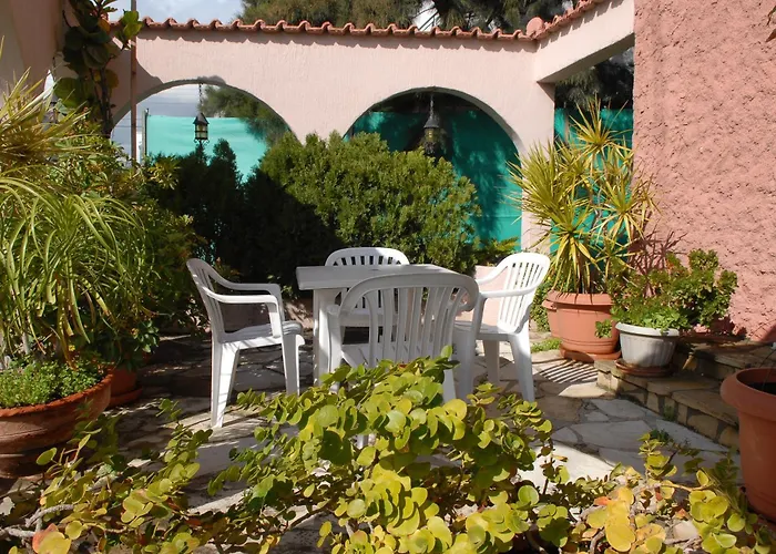 Le Village Hotel