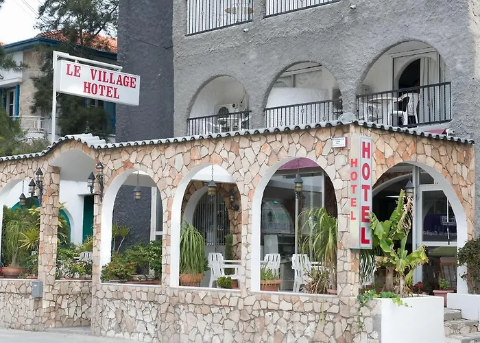 Le Village Hotel